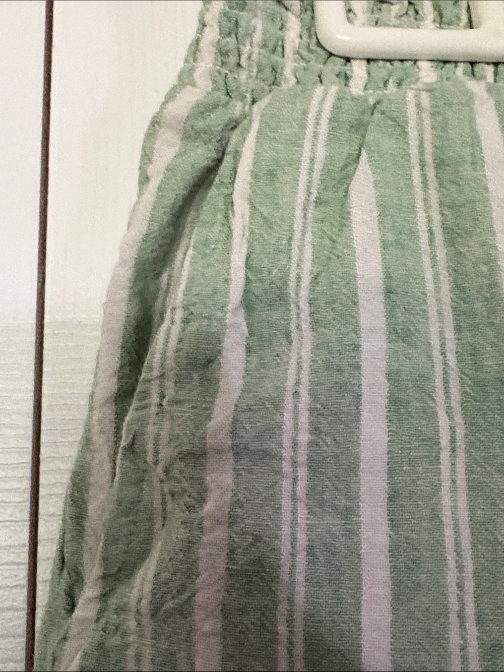 Uncharted Threads Green and White Striped Button-Up Top and matching shorts Med. - Picture 5 of 12